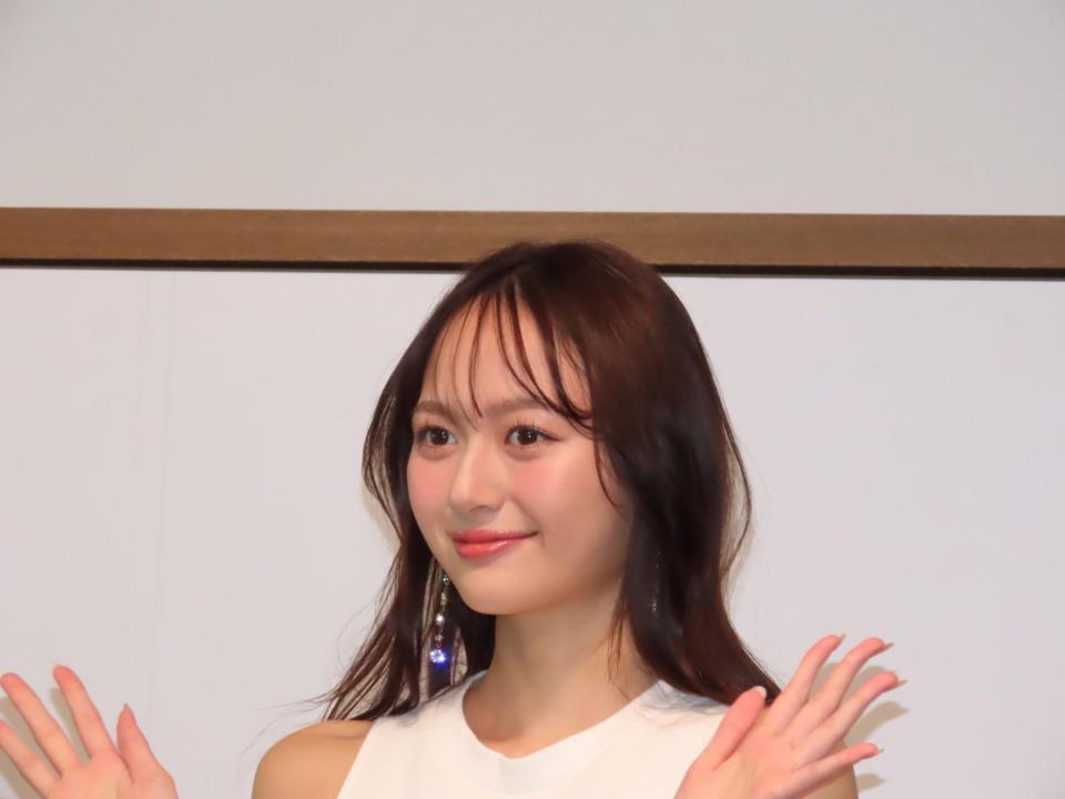 　写真集「ｓｈｉ～。」の発売記念イベントを行った加藤栞