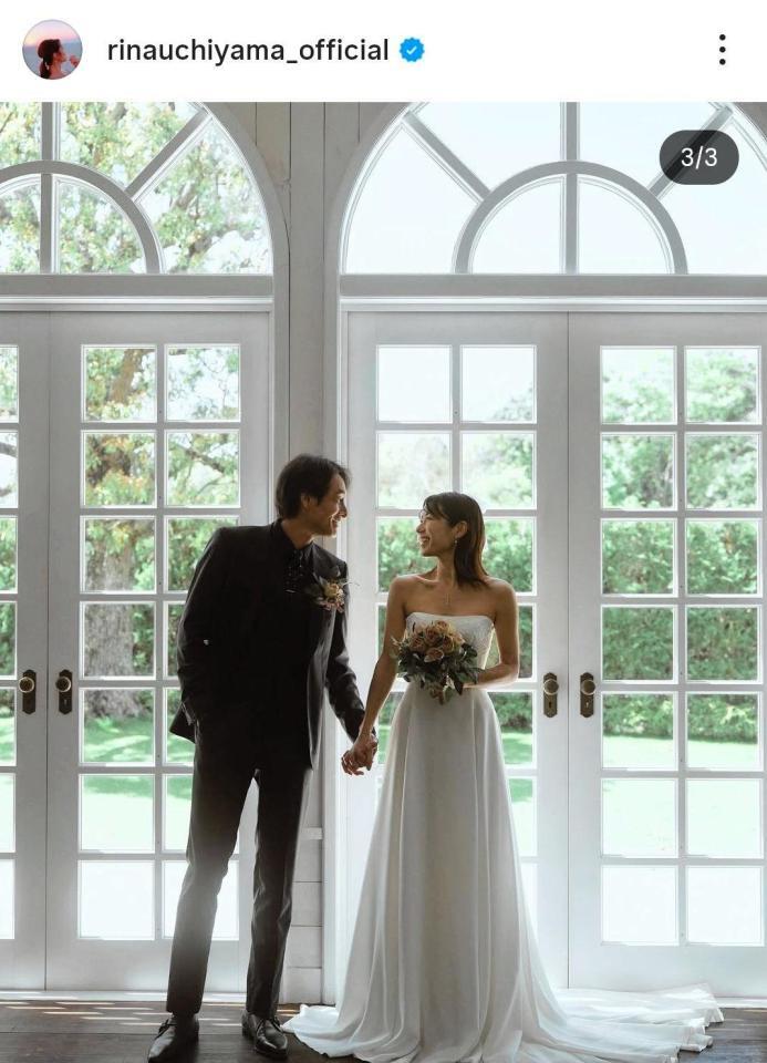 　内山理名のインスタグラム＠ｒｉｎａｕｃｈｉｙａｍａ＿ｏｆｆｉｃｉａｌ（２２年１１月７日付）より。撮影：高野友也氏