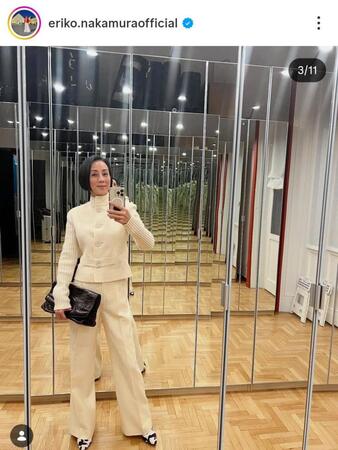 　２５年前のヴァレンティノ。全く古さを感じさせない！中村江里子のインスタグラム＠ｅｒｉｋｏ．ｎａｋａｍｕｒａｏｆｆｉｃｉａｌより 