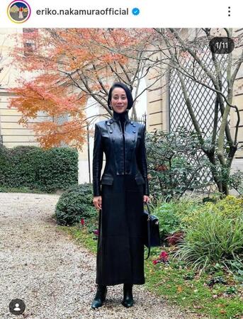 　２５年前のサンローランの革コートを着て。中村江里子のインスタグラム＠ｅｒｉｋｏ．ｎａｋａｍｕｒａｏｆｆｉｃｉａｌより 