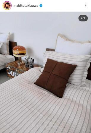 　子供部屋にハンバーガーのランプ♥　滝沢眞規子のインスタグラム＠ｍａｋｉｋｏｔａｋｉｚａｗａより 