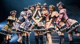 　パフォーマンスするｆａｖ　ｍｅ（撮影：Ｍａｓａｙｏ）