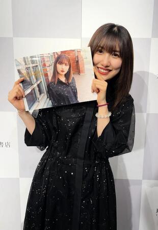 　２０２６年カレンダーの発売記念イベントを行った佐藤優樹