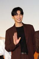 　映画「楓」の特別試写会にサプライズで登場した福士蒼汰