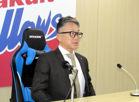 　契約更改交渉に臨んだ石川