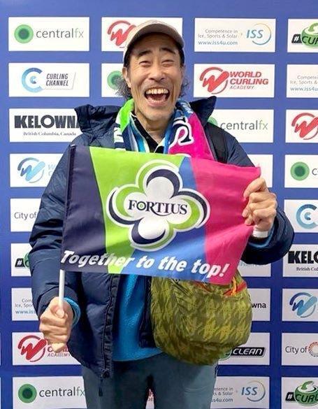 　フォルティウスが五輪出場を喜ぶなすび（なすびのＸ＠ｈａｍａｔｓｕｔｏｍｏａｋｉから）