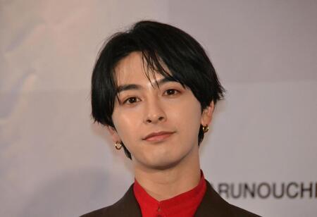 　ファースト写真集「Ｆｌｉｃｋｅｒ」発売記念イベント取材会に登場した新原泰佑