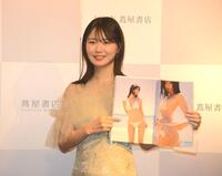 　お気に入りカットをするいけちゃん＝東京・六本木蔦屋書店