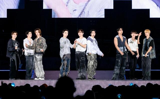 SEVENTEEN 東京D揺らす2DAYS 兵役メンバー除く9人圧巻