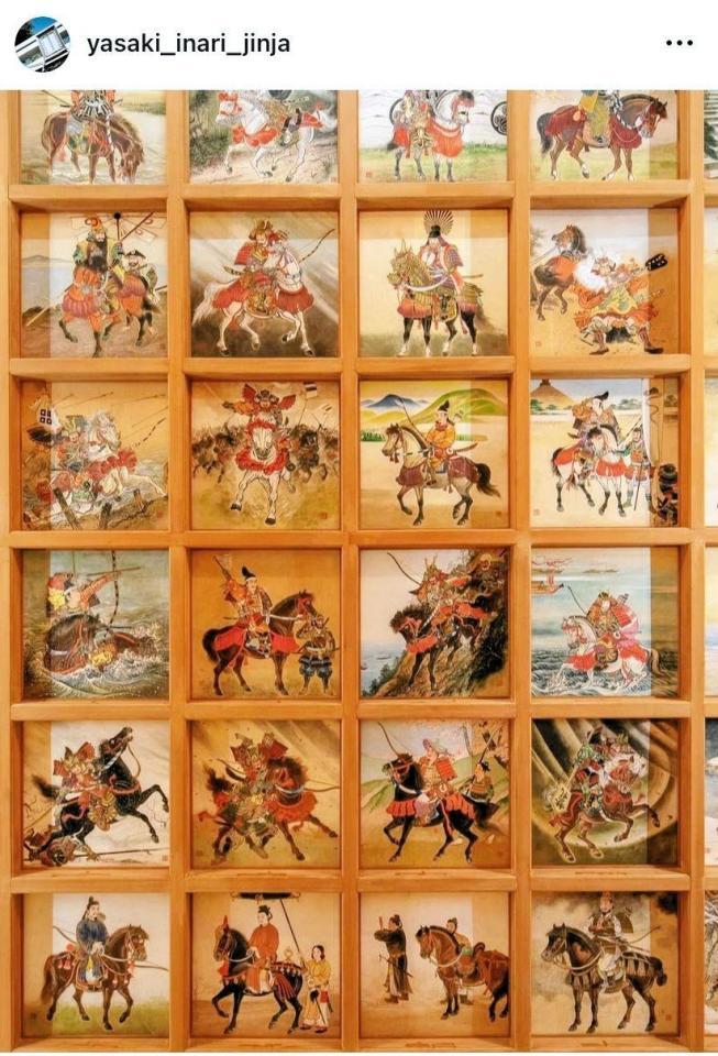 　社殿の馬の絵。矢先稲荷神社のインスタグラム＠ｙａｓａｋｉ＿ｉｎａｒｉ＿ｊｉｎｊａより