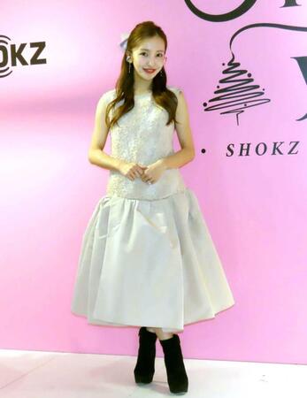 　イベントに出席した板野友美