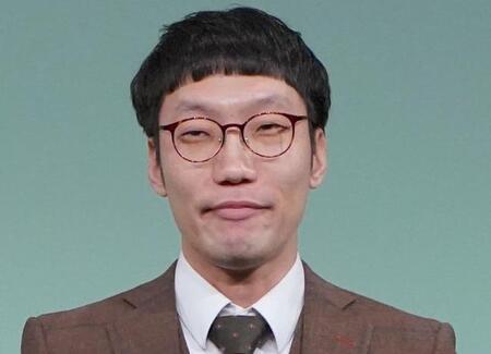 男性ブランコ・平井まさあき