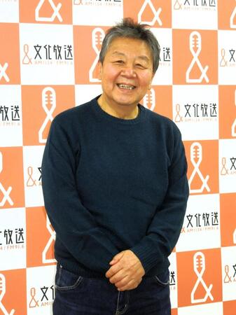 　会見に登場した野村邦丸アナ
