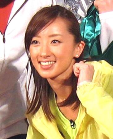 　西尾由佳理アナウンサー（２０１０年撮影）