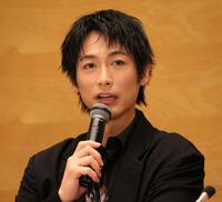 　最終回について語るディーン・フジオカ