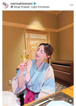 森咲智美のインスタグラム＠ｍｏｒｉｓａｋｉｔｏｍｏｍｉから