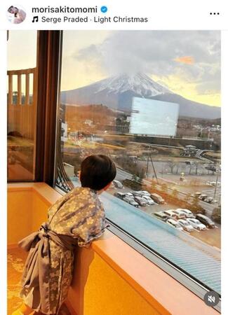 森咲智美のインスタグラム＠ｍｏｒｉｓａｋｉｔｏｍｏｍｉから
