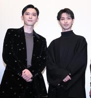 　トークデカお嬢を盛り上げた吉沢亮（左）と横浜流星（撮影・金田祐二）