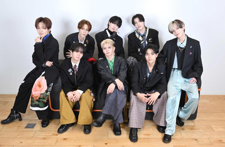 　新シングル「スターライトランデブー」をリリースしたＯＣＴＰＡＴＨ（前列左から）太田駿静、栗田航兵、海帆、（後列同）古瀬直輝、高橋わたる、四谷真佑、西島蓮汰、小堀柊（撮影・伊藤笙子）