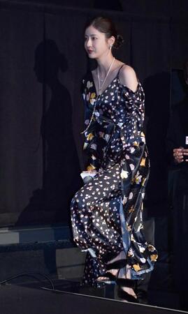 　舞台あいさつに登場した松本若菜（撮影・開出牧）