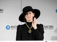 　貴婦人に扮（ふん）して登場した北川景子