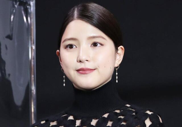 川島海荷「顔がボコボコに」救急搬送