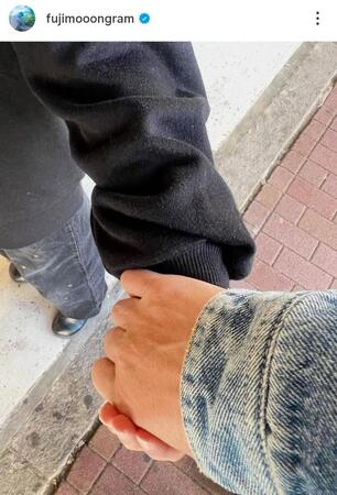 　藤本敏史のインスタグラム＠ｆｕｊｉｍｏｏｏｎｇｒａｍ（１２月１８日付）より