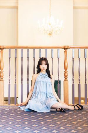 　「ＡＫＢ４８小栗有以１ｓｔフォト＆スタイルブック　ＡＢ型の左利き」（宝島社）