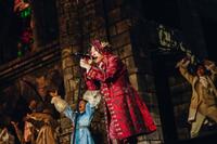 　ステージで熱唱を見せる大森元貴（撮影・Ｊｏｒｄａｎ　Ｍｕｎｎｓ）