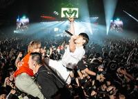 　横浜アリーナ公演を行ったＵＶＥＲｗｏｒｌｄのＴＡＫＵＹＡ∞（Ｓｈｉｎｓｕｋｅ　Ｔａｎｏｇｕｃｈｉ撮影）