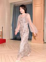 　エレガントな衣装でトークセッションに登場した奥菜恵（撮影・開出牧）