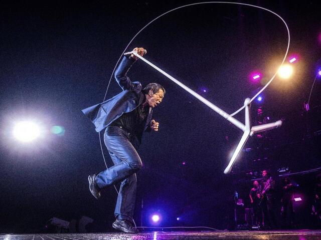 76歳の矢沢永吉 2025年歌い納め20曲熱唱 YAZAWAは