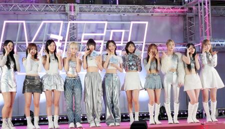 　ＭＥ：Ｉ（左から）ＭＩＵ、ＴＳＵＺＵＭＩ、ＣＯＣＯＲＯ、ＳＨＩＺＵＫＵ、ＲＩＮＯＮ、ＭＯＭＯＮＡ、ＲＡＮ、ＫＥＩＫＯ、ＫＯＫＯＮＡ、ＡＹＡＮＥ、ＳＵＺＵ