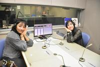 　初回収録に臨んだシダヒナノ（右）とアシスタントのティアラ