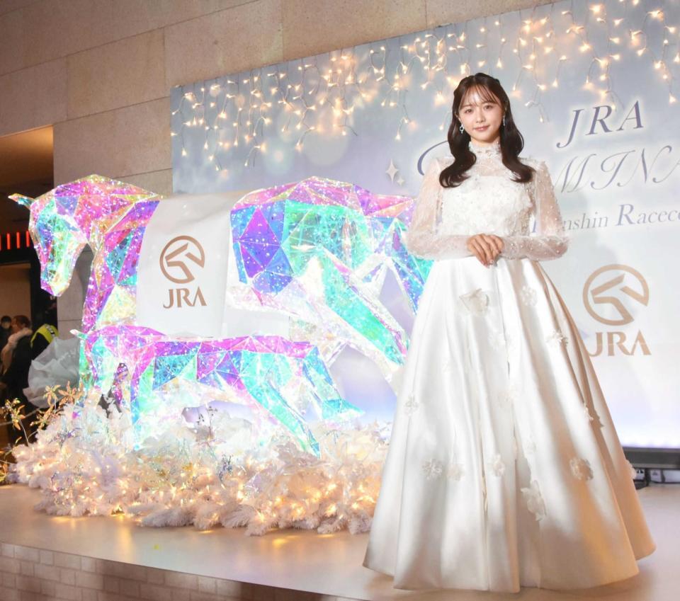 　イルミネーション点灯式に登場した森香澄