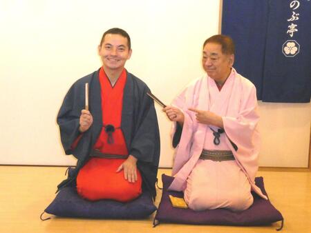 　（左から）錦笑亭満堂、三遊亭好楽
