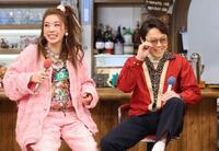 　盛り上がる仲（左）と阿部