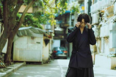 　［Ａｌｅｘａｎｄｒｏｓ］川上洋平エッセイ「次幕」（宝島社）より