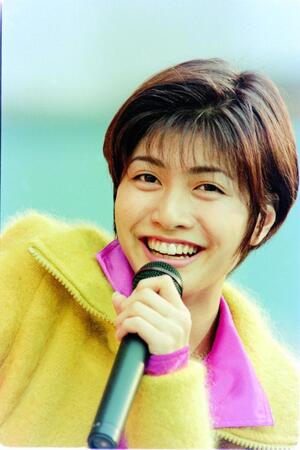 １９９４年１１月、ライブを行った内田有紀