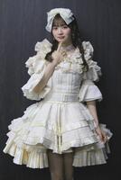 　ポーズを決める江籠裕奈