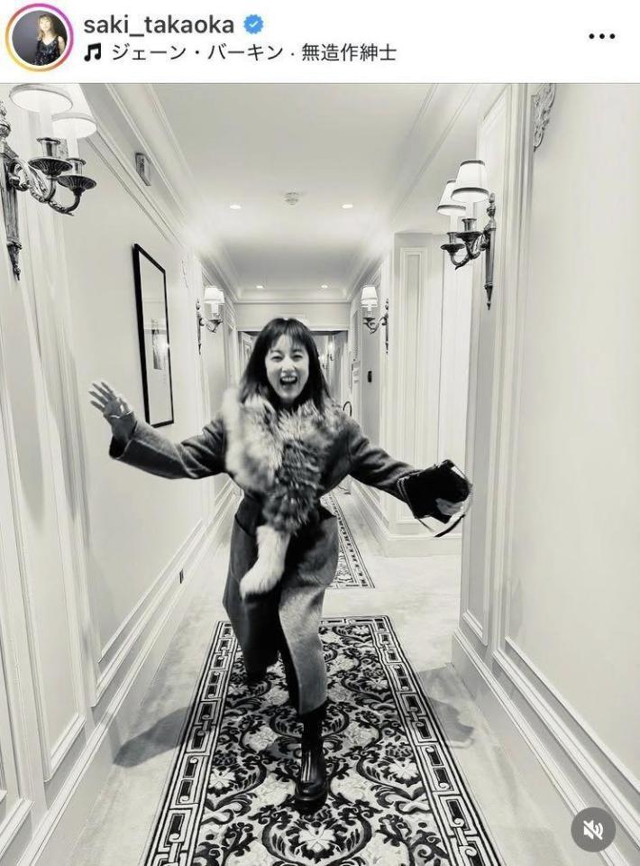 パリで。高岡早紀のインスタグラム＠ｓａｋｉ＿ｔａｋａｏｋａ（１２月２３日付）より 