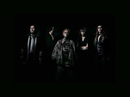 　ＤＩＲ　ＥＮ　ＧＲＥＹ