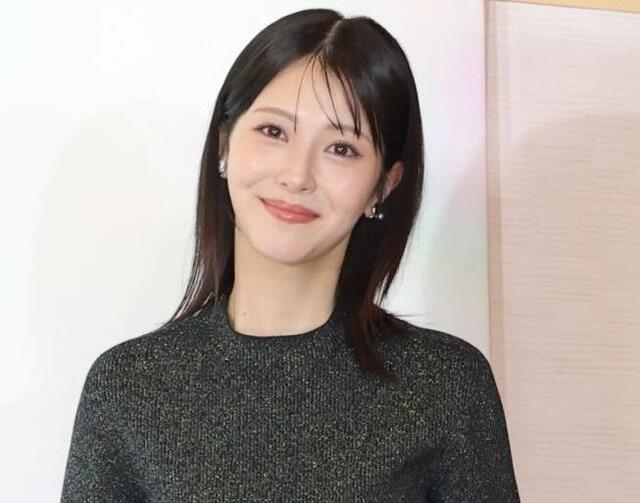 浜辺美波 隠密旅行ですっぴん風ショット