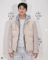 　コンミョンの公式インスタグラム＠０ｍｙｏｕｎｇ＿０５２６より