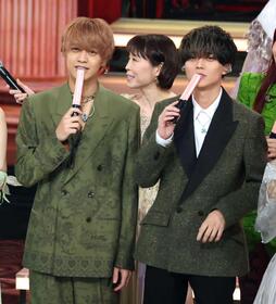 　ほほ笑むＫｉｎｇ＆Ｐｒｉｎｃｅ（撮影・石井剣太郎）