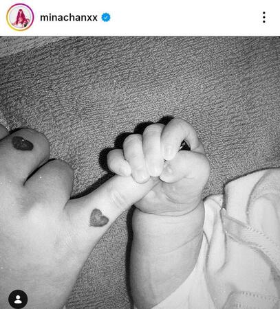 第１子女児出産を報告したちゃんみなのインスタグラム＠ｍｉｎａｃｈａｎｘｘ（２４年１１月１日付）より