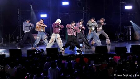 　「Ｎｅｗ　Ｂｅｇｉｎｎｉｎｇ　Ｆｅｓ　２０２６」に出演したボーイズグループ・ａｏｅｎ