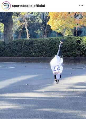 　スポーツバックスのインスタグラム（＠ｓｐｏｒｔｓｂａｃｋｓ．ｏｆｆｉｃｉａｌ）から