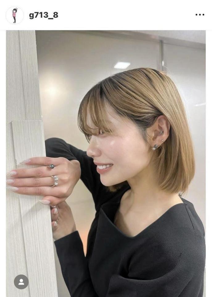 　中島ひとみのインスタグラム（＠ｇ７１３＿８）から