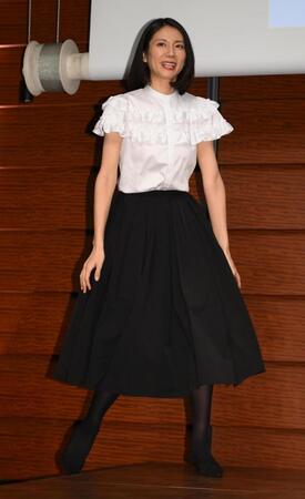 　登壇する松下奈緒（撮影・堀内翔）